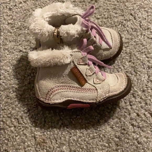 stride rite baby girl walking shoes